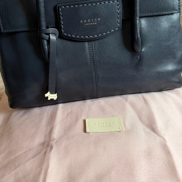 Radley London Burnham Beeches Medium Flapover – Dark Navy Dust Bag - Picture 13 of 13